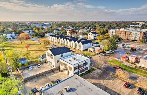 Walk to TCU: Fort Worth Retreat w/ Balcony! - Foto 23