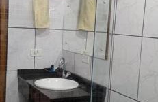 Casa Confortável arejada ar condicionado quente e frio 2 quartos ,2 banheiros ,2 vagas de garagem - Photo 6