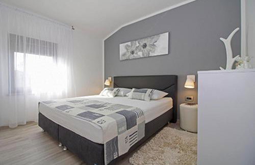 Villa Tina in Pinezići (Haus für 10 Personen) - Foto 44