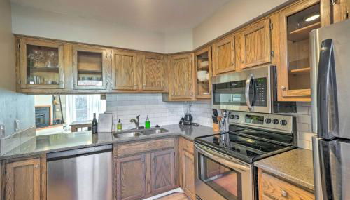 Lovely Iowa City Townhome about 3 Mi to Dtwn! - Foto 2