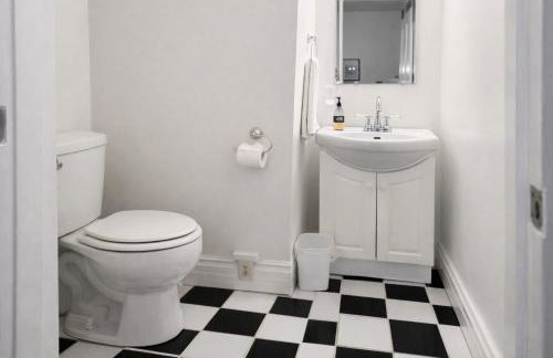 Madison Manor II by the River Hot Tub Downtown - Foto 22