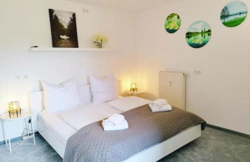 Seeblickapartment für bis zu 12, Nürnberg & Schwabach in 30-35 Minuten zu erreichen, Sauna, Arbeitsplatz, Dachterrasse & Grill - Foto 6