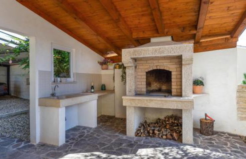 Awesome Home In Naselje Muzini - Foto 31