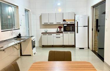 Conforto e ótima localização- 6 hóspedes - Foto 9