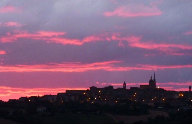 Family Villa, Pool and Country Side Views, Italy - Foto 26