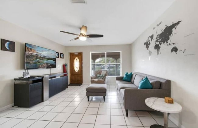 5140 Duplex in Oakland Park - Photo 2