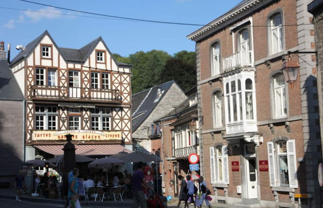 Luxurious Holiday Home in Érezée with Hot Tub - Photo 23