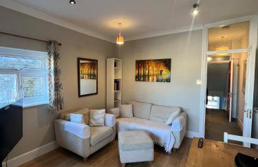 Quiet apartment 1 or 2 bedrooms Local Bus Train Tube - Foto 3