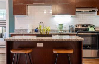 First Floor 2B2B • Pool, Gym, Dog Park • Near DTA - Foto 6