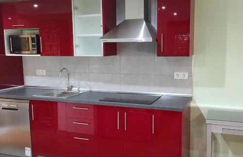 Habitaciones en planta superior independiente con piscina - barbacoa - Foto 25