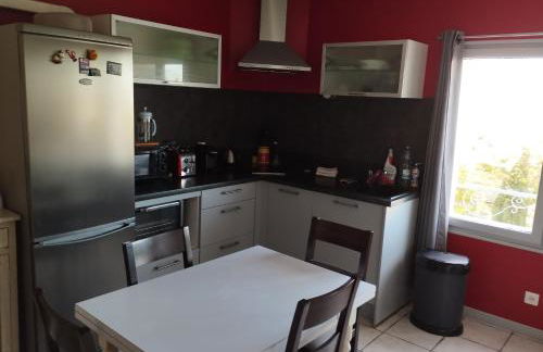 T2 rénové avec parking privé à proximité de LYON - Foto 6