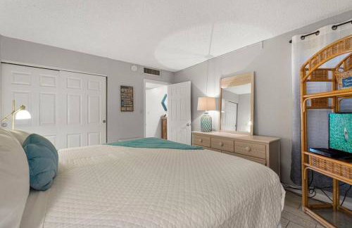 Snowbird rate! Heated pool, steps to private beach - Foto 14