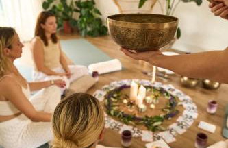 Chic Family Home with Garden Fire Pit & Event Space, Hot Tub - Foto 42