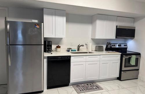 HUGE In-Law Apt Beach Oasis- Private entrance - Foto 31