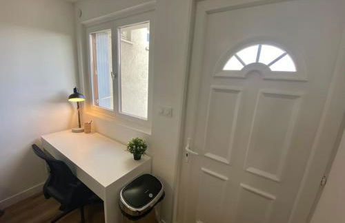 New Cosy Studio centre-ville Orsay, calme et confort - Foto 13