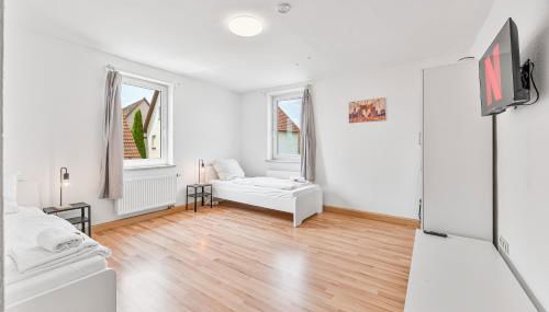 GÜNSTIGE Wohnung für Monteure in Merklingen, WiFi, Smart TV, Parkplatz - Foto 5, wardrobe