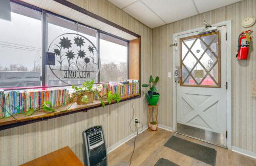 5 Mi to Pine Knob Pet-Friendly Studio Retreat - Foto 22