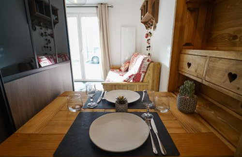Le Petit Chalet - Cosy studio in Lathuile for 2 people - Foto 2
