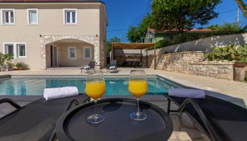 Beautiful villa Stora Kuca with private pool in Labin - Rabac - Foto 2