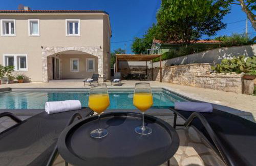 Beautiful villa Stora Kuca with private pool in Labin - Rabac - Foto 2