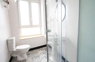 Élégante chambre avec salle de douche privative - Foto 10