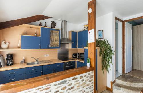 Charming Home with Orchard - Foto 13