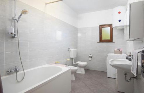 Three-Bedroom Holiday Home In Divsici - Foto 30