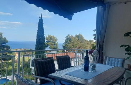 Modern and cosy apartment Ivana with a beautiful seaview - Photo 4