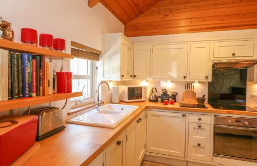 Pond Cottage - Photo 7