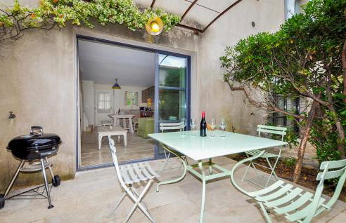 2 Bedroom Awesome Home In Saint-Laurent-De-La-Ca - Foto 7