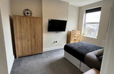 Modern 5 Bedroom Terraced Luxurious House - Foto 22