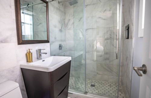 Modern Luxury Family Getaway Near Beach Casinos - Foto 26