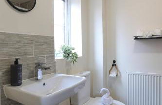 Modern 4BR House in the Centre Spacious & Ideal for Families and Contractors - Foto 22