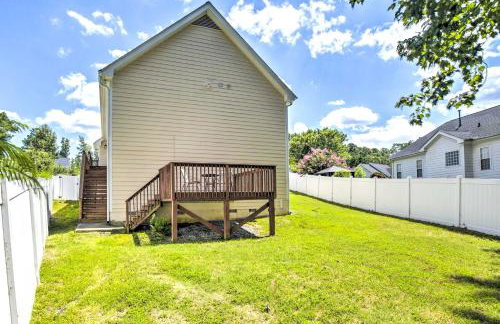 Welcoming Abode with Yard about 1 Mi to Dtwn Apex! - Foto 26