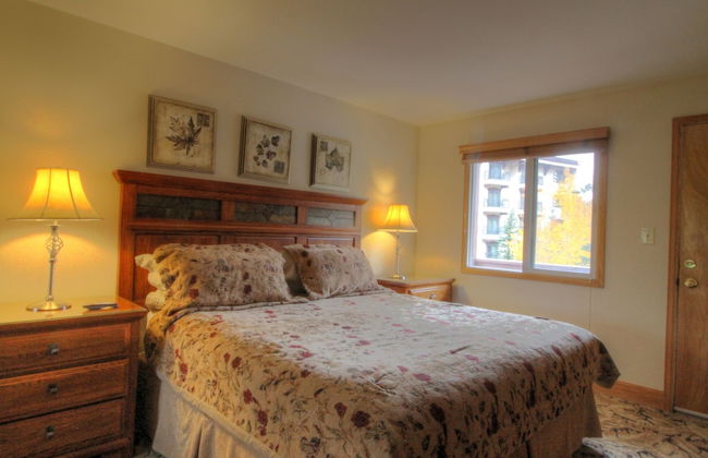 Enzian - CoralTree Residence Collection - Photo 4