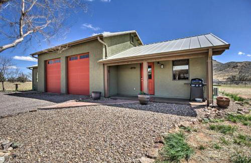 Cozy Elgin Casita with Gas Grill Pets Welcome! - Foto 1