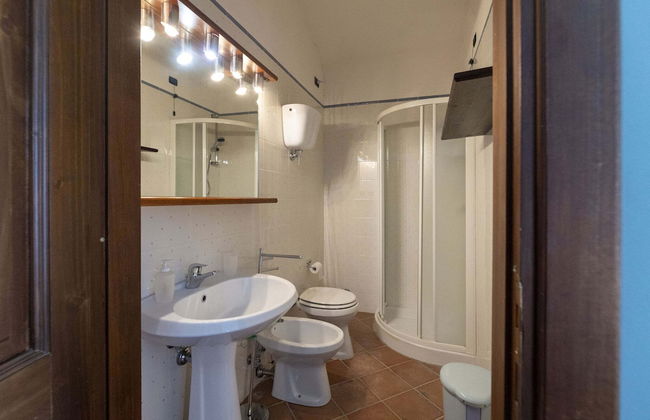 Classic Villa for Family With Pets - Photo 24