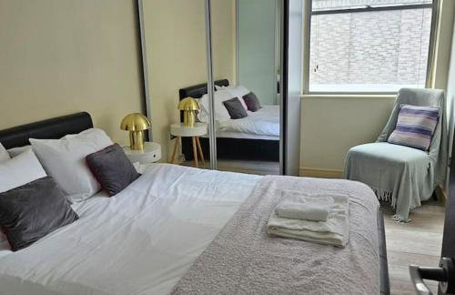 Spacious Two Bedroom Apartment in South Kensington - Foto 14