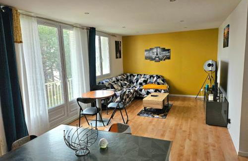 Appartement lumineux près du centre-ville de Troyes - Photo 1