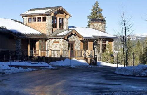 Luxury Northstar Home| hot tub| walk to ski lifts - Foto 34