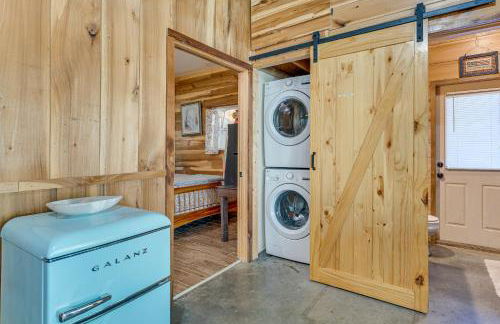 Deck and Sauna Avalon Woods Riverfront Retreat - Foto 13