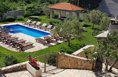 Villa Popovića dvori - Foto 28