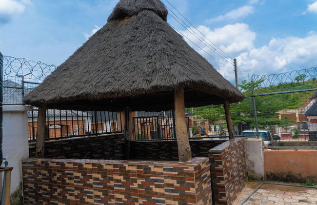 Charming 3-bed Apartment in Transe Ekulu Phase 6 - Foto 18