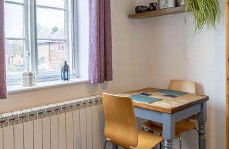 Charming Historic Stay - Cosy Flat with parking - Foto 11