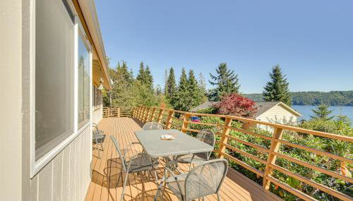 Hoodsport Vacation Rental w/ Deck & Canal Views! - Foto 3