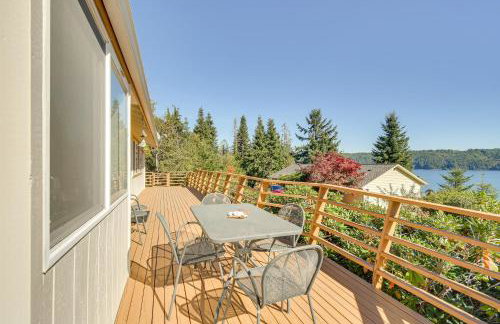 Hoodsport Vacation Rental w/ Deck & Canal Views! - Foto 3