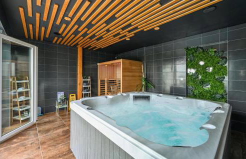 Gorgeous Home In Varazdin Breg With Sauna - Foto 8
