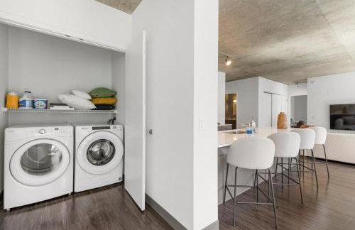 Linea Luxury Living with Indoor Pool and Rooftop Views in The Loop - Photo 72