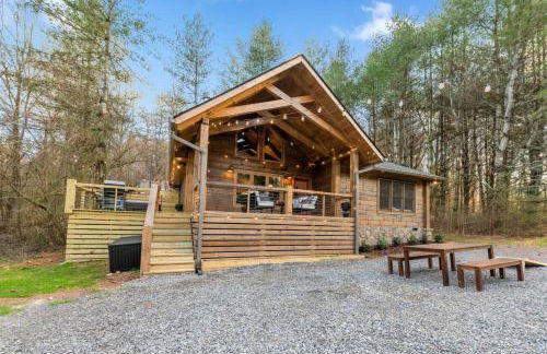 Family fun, romantic Hot Tub, Firepit, King Bed 15 min from Blue Ridge & Ellijay - Foto 32