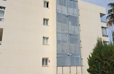 Apartamento con jardín y piscina Pet friendly - Photo 41